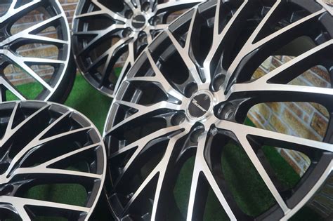 Yahoo オークション 安心品質 美品 HOT STUFF Precious 19インチ 8J