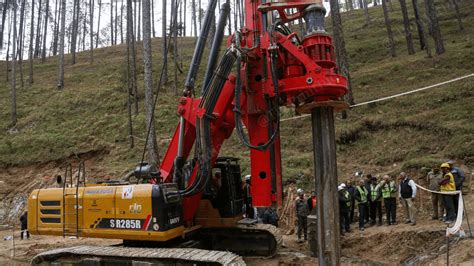 Vertical Drilling Begins In Uttarkashi Tunnel To Rescue Trapped Workers ‘big Risk Say Geologists