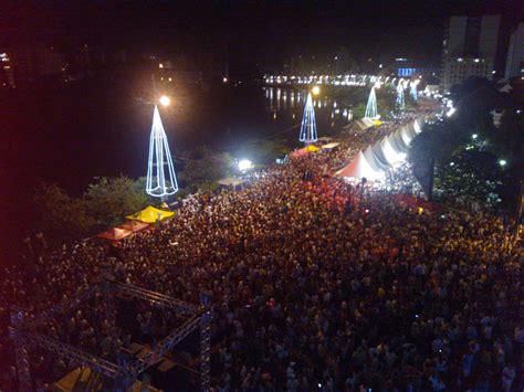 Veja Imagens Da Chegada Do Ano Novo Em Santa Catarina Fotos Em Ver O