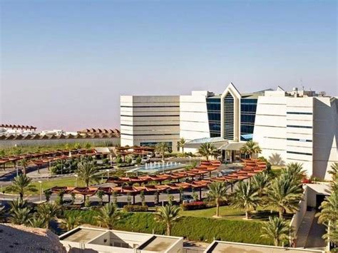 Best Price on Mercure Grand Jebel Hafeet Hotel in Al Ain + Reviews!