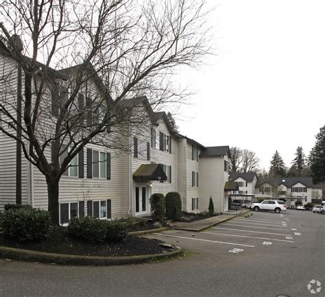 Multnomah Village Apartments Portland Or