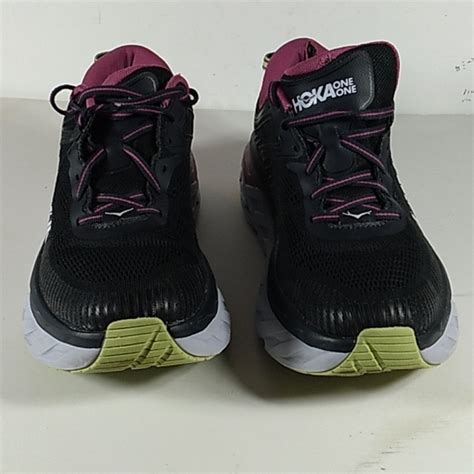 Hoka One One Shoes Hoka Woman One One Bondi 7 Black Pink Size 9