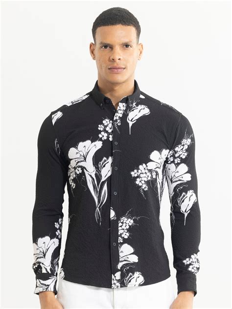 Buy Snitch Classic Slim Fit Floral Printed Button Down Collar Casual