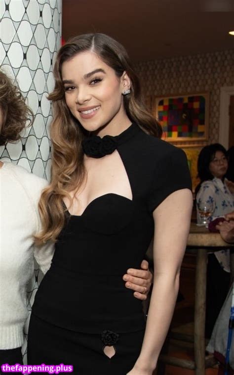 Hailee Steinfeld Haileesteinfeld Https Nude OnlyFans Photo The Fappening Plus
