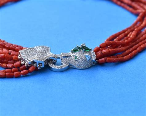 Collana Di Corallo Rosso Sardo Con Chiusura Con Leone Gioielli Santori