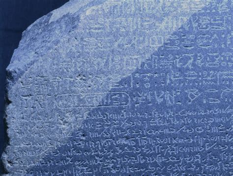 Depth map of the Rosetta Stone – Digital Epigraphy and Archaeology