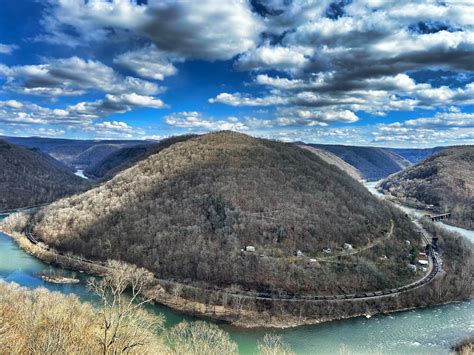 Gallery Overlooking The New River Gorge From Concho Rim