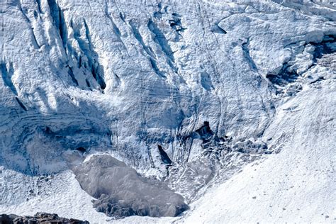 Cirque D Estaub Randonn E Refuge De Tourquerouye Globefreelancers