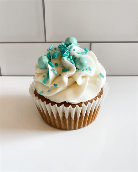 Sugar Bee Sweets Bakery | Cupcakes with Fun Sprinkles