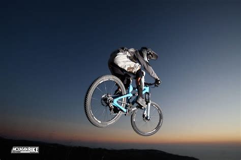 4K Mountain Bike Wallpapers - Top Free 4K Mountain Bike Backgrounds - WallpaperAccess