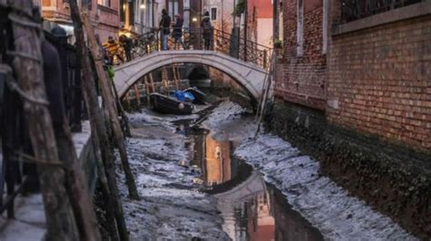 As Impressionantes Imagens Dos Canais De Veneza Secos Bbc News Brasil