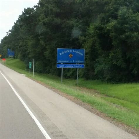 Photos At Mississippi Louisiana State Line Border Crossing In Kentwood