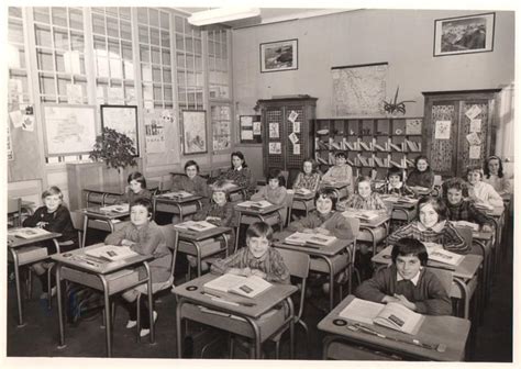 Photo De Classe CE1 CE2 De 1965 LA MOURIERE Copains D Avant