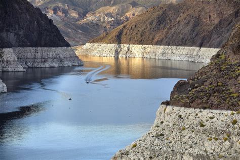 Federal Water Shortage Declared at Lake Mead as Reservoir Dips to Lowest Point | University of ...