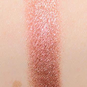 Huda Beauty Nude Light Obsessions Eyeshadow Palette Review Swatches