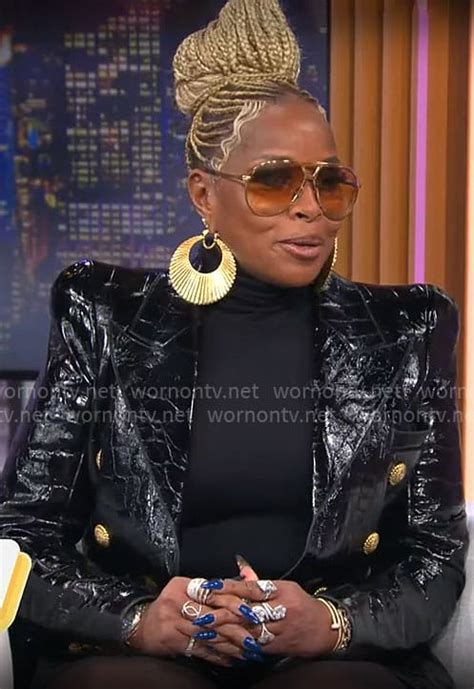 Wornontv Mary J Bliges Black Leather Blazer Sunglasses And Earrings