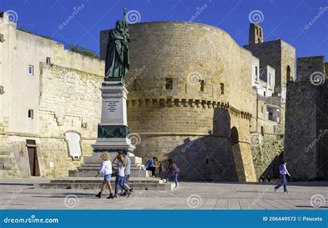 Denkmal Für Den Helden Und Märtyrer Von Otranto Redaktionelles