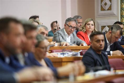 Pupovac O Rezoluciji O Genocidu Najmanje Su Pozvani Govoriti Oni Koji