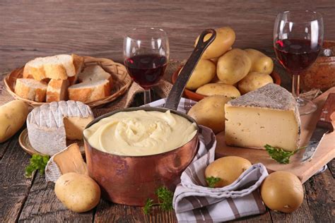 Les Plats Du Terroir Auvergne France