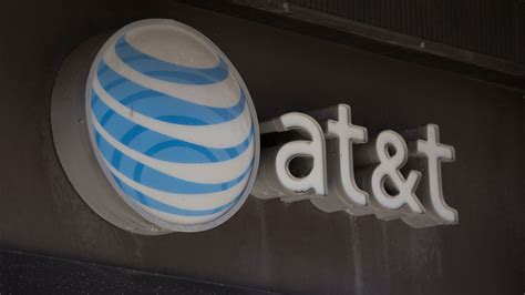 Elliott Management takes a stake in AT&T