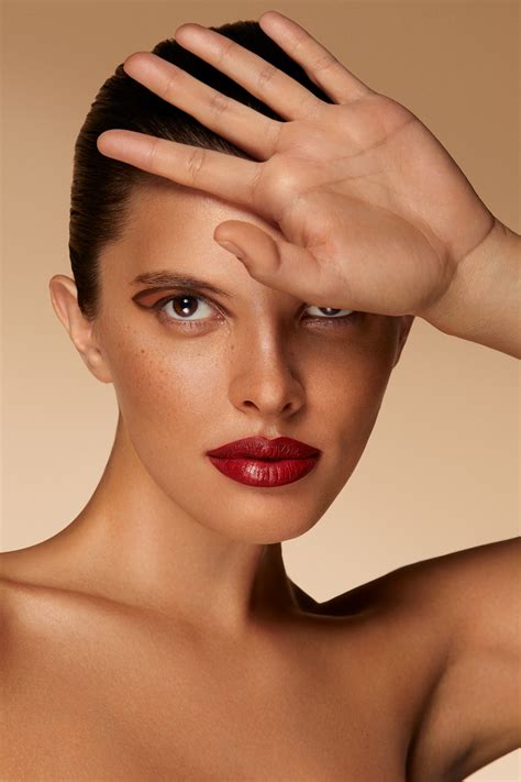 High End Beauty Retouching Flawless Natural Skin Behance Behance