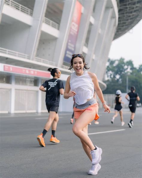 Feeling Insecure Being Called Hot Mama Photos Of Gisella Anastasia Who Is Getting More Active