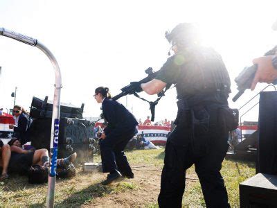 Pánico y plegarias durante tiroteo contra Trump en un mitin La Razón