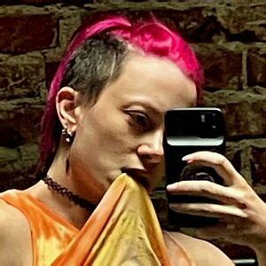 Claire Max ClaireMax Maximumclaire Nude Leaked OnlyFans Patreon Photo Mega Fapello Leaks