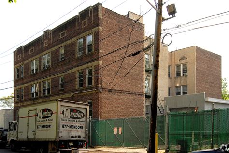 32 34 Dayton St Newark Nj 07114 Apartments In Newark Nj