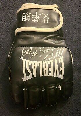 Chuck The Iceman Liddell Signed Mma Everlast Ufc Glove Champ G W Coa