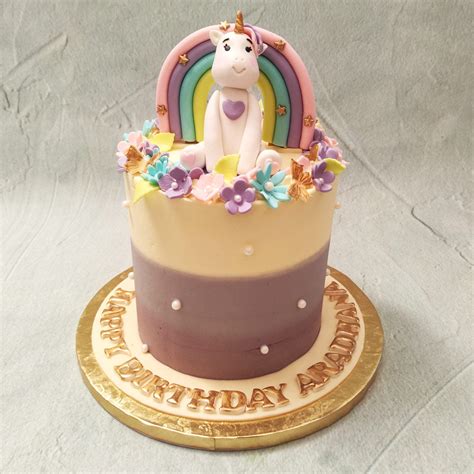 Rainbow Unicorn Cake | Rainbow And Unicorn Cake | Rainbow Unicorn Cake ...