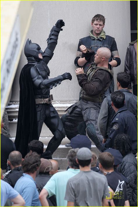 Photo Tom Hardy Christian Bale Bane Batman Battle Photo