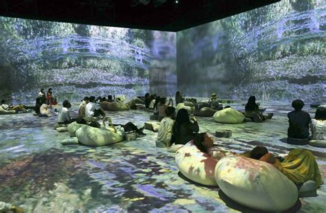 Osaka Immersive Museum Gives Impressionist Artworks New Slant The