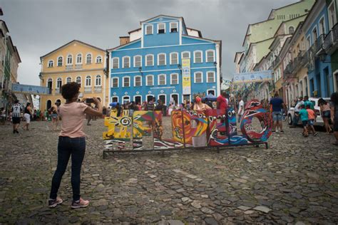 Programação da Festa Literária Internacional do Pelourinho FLIPELÔ