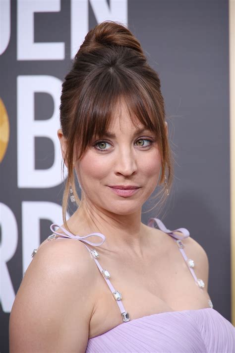 Kaley Cuocos Brown Hair Colour At 2023 Golden Globes Popsugar Beauty Uk