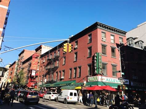 Nyc Neighborhood Guide Little Italy As Told By Ash And Shelbs Nyc