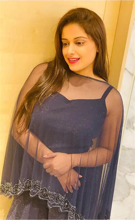 25 Hot Photos Of Sneha Paul Actress From Ullu App Charmsukh Chawl