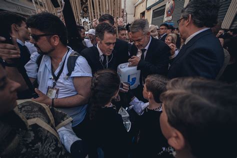 Las Im Genes De Jes S Despojado En El Domingo De Ramos De La Semana