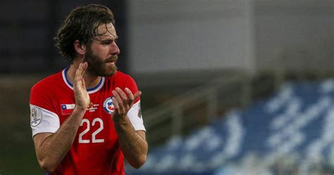 Ben Brereton Diaz Playing For Chile Against Bolivia Cuiaba 19 June