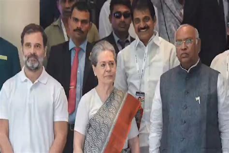 Congress Working Committee Meeting In Hyderabad Today To Chalk Out Plan