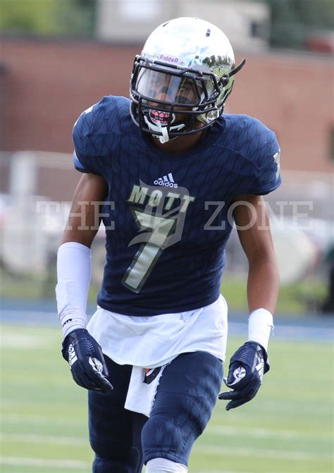 Prospects Recap from Waterford Mott and Waterford Kettering (Story) - The D Zone Football