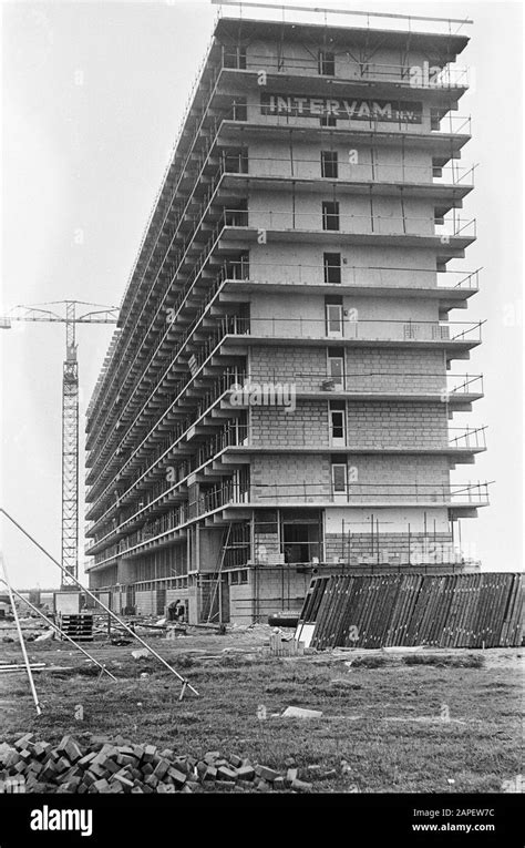 Edificio De Apartamentos Bijlmermeer Fotografías E Imágenes De Alta