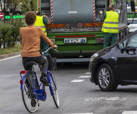 Milano Betoniera Travolge E Uccide Una Donna In Bici Lettera