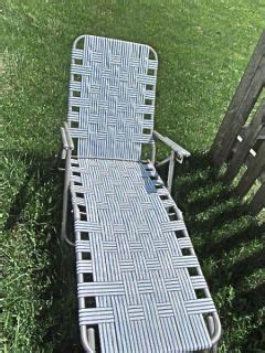 Vintage Aluminum Webbed Folding Lawn Chair Lounge Chaise Green White