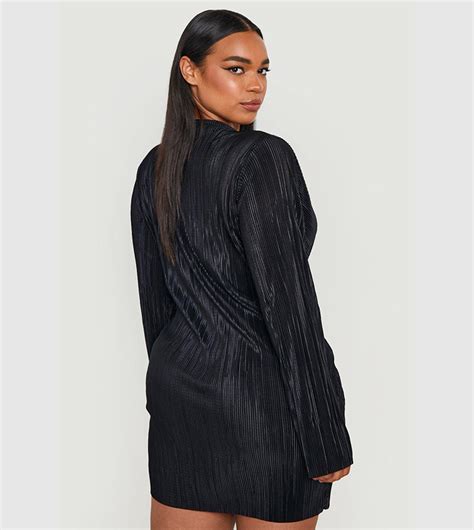 Buy Boohoo Plus Plisse Twist Shirt Dress In Black 6thstreet Bahrain