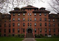 Pacific Lutheran University (PLU) Introduction and Academics - Tacoma, WA