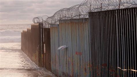 Nearly 300 Illegal Immigrants Arrested In A Matter Of Hours After Crossing Us Mexico Border In