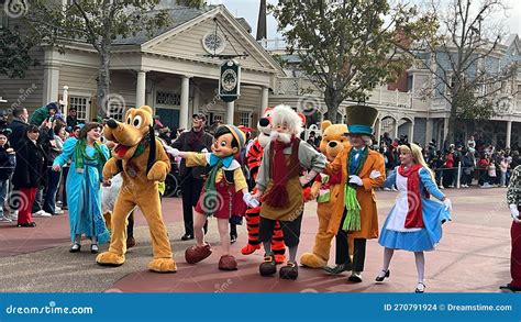 2022 Mickeys Once Upon A Christmastime Parade At The Disney Magic