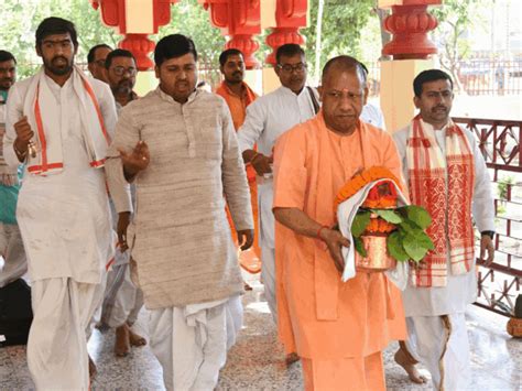 Cm Yogi Inaugurated Hanuman Pran Pratishtha Rudra Maha Yagna Cm योगी