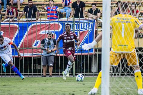 Cbf Analisa Lance Pol Mico Do Jogo Entre Fluminense E Fortaleza